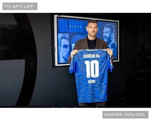 索萨宣布加盟热刺感谢桑托斯球迷的无私支持与深情厚谊